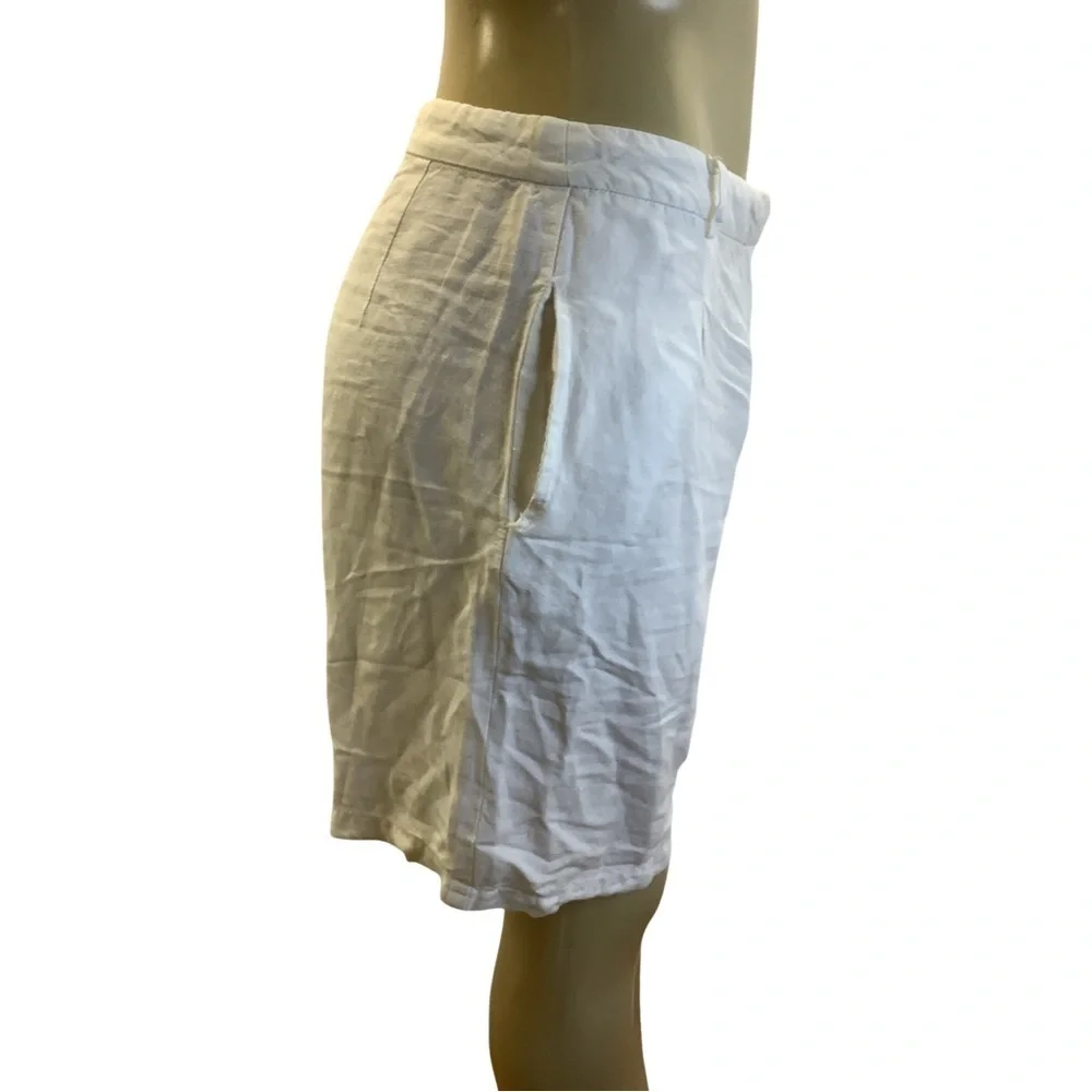 Forever 21 Size Medium White Women's Shorts. Preloved
